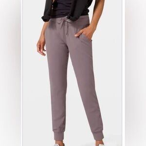 Lululemon Ready to Rulu Jogger Pant, Size 6, Lunar Rock (purplish grey)